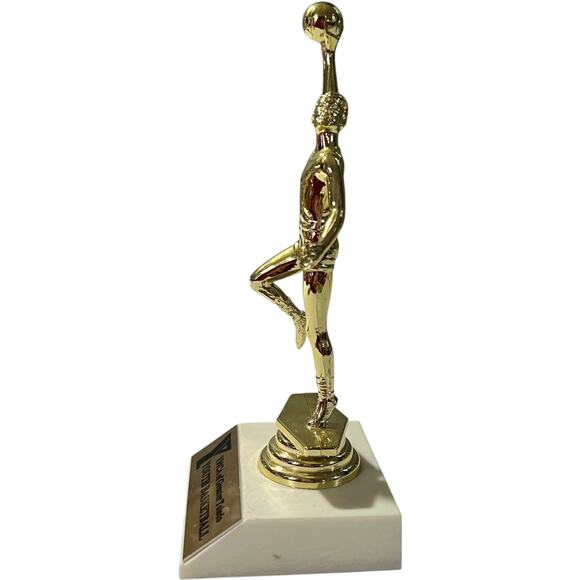 Boys basketball Trophy - Picture 5 of 7